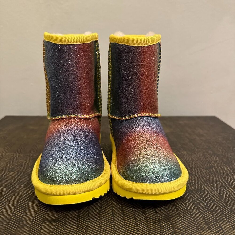 New UGG Kids' Classic II Glitter Rainbow Boots in Size 7 - Picture 5 of 8
